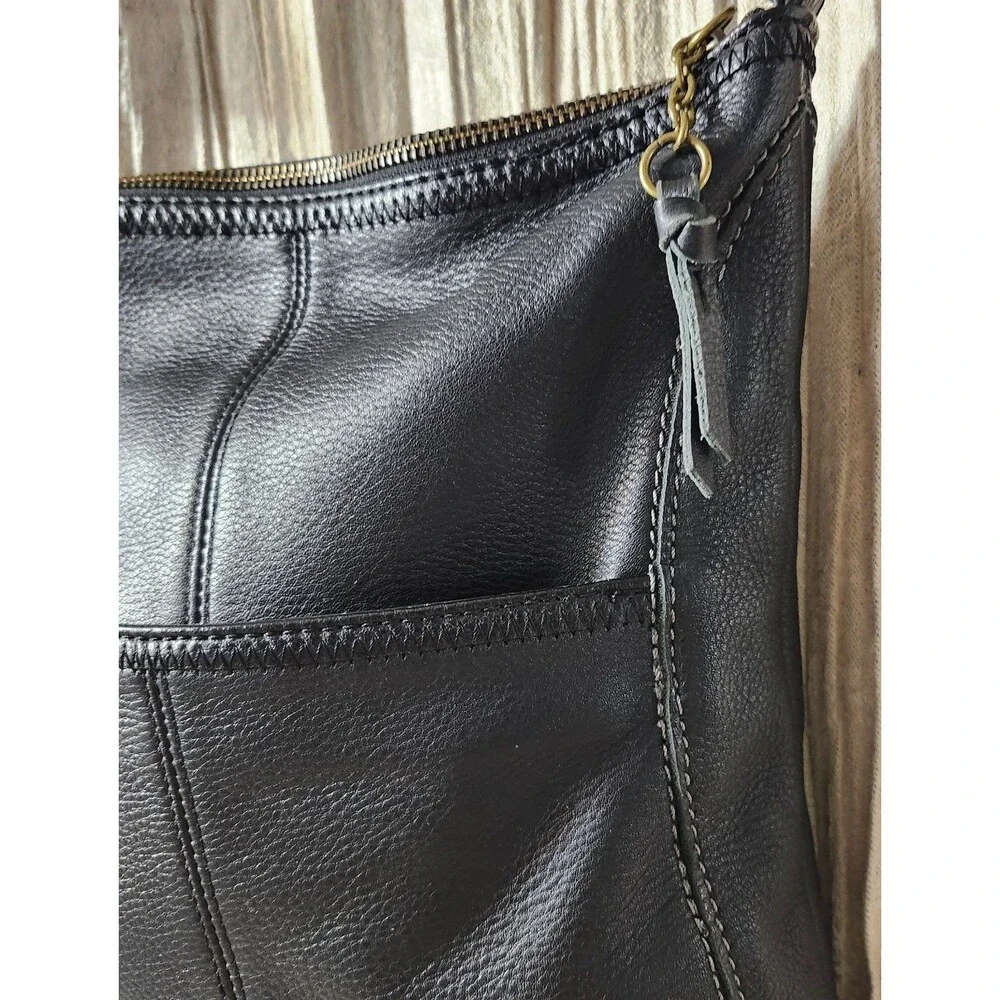 The Sak Black Pebbled Genuine Leather Crossbody Shoulder Bag Purse Hobo Soft - Picture 4 of 8